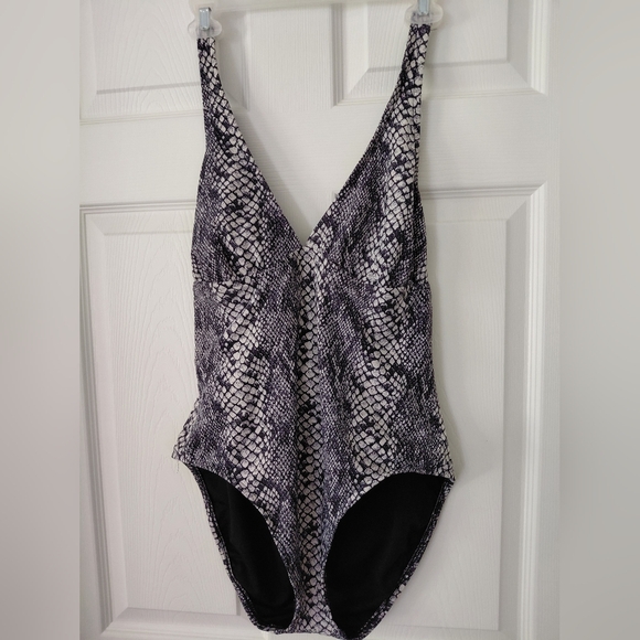 Catalina Other - Catalina Black and White Swimsuit